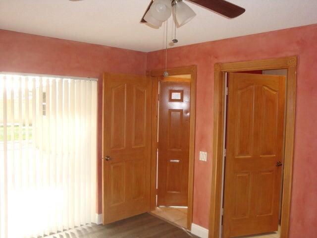 Building Photo - 9124 Sun Terrace Cir