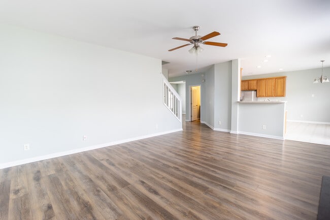 Building Photo - 2047 Sinclair Trce