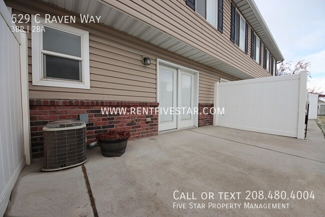Building Photo - 529 Raven Way