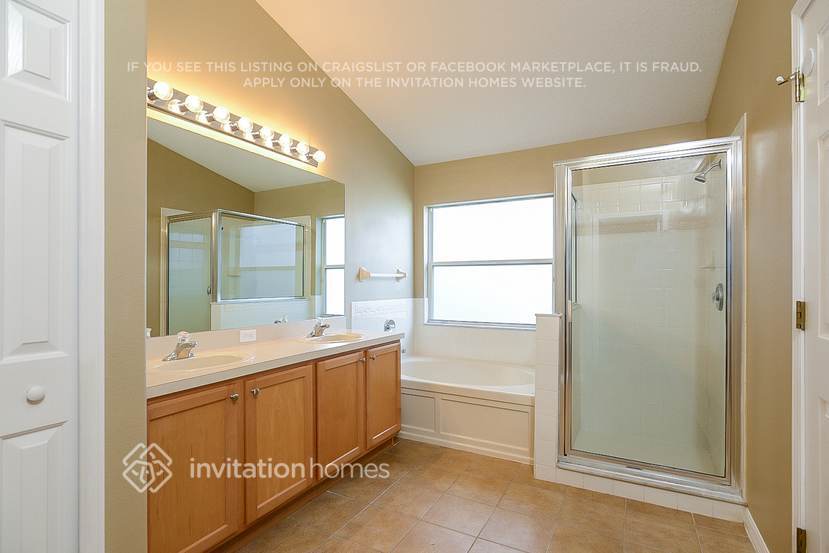 Building Photo - 7413 Pulteney Dr