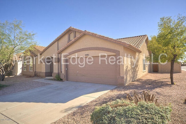Building Photo - 4Bed/2Bath House at 48th St/Warner! JOIN T...