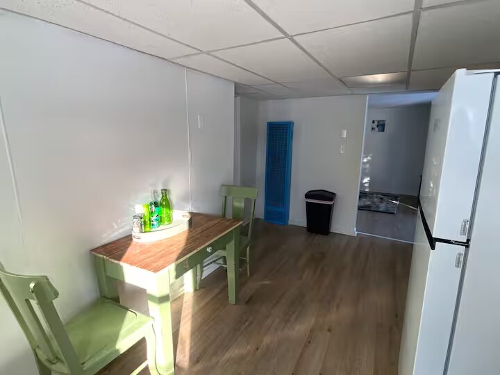 Building Photo - 115 Mckenzie St