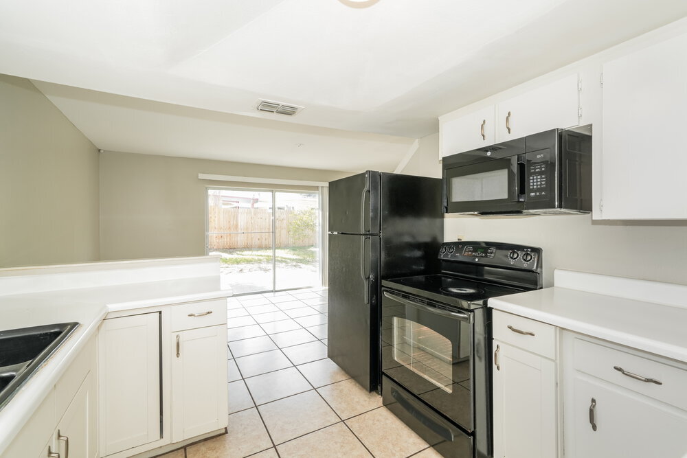 Building Photo - 856 Buttercup Dr