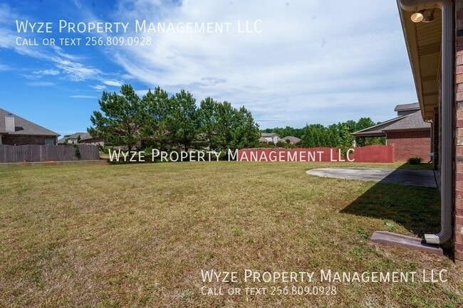 Building Photo - 410 Creekwater Cir