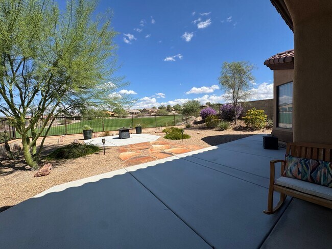 Building Photo - Luxurious Furnished Golf Course Short-Term Rental