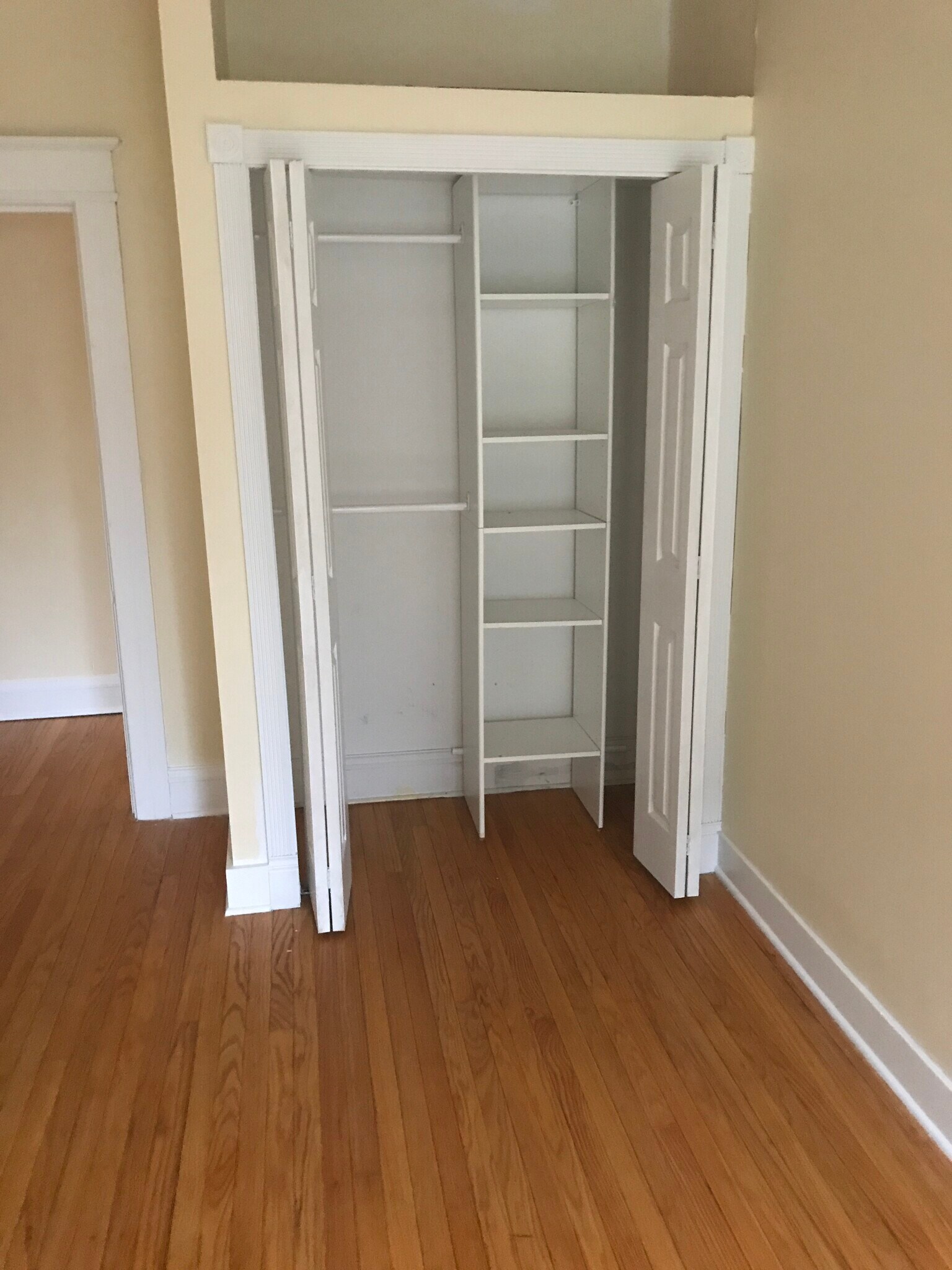 bedroom closet - 929 Avery Ave