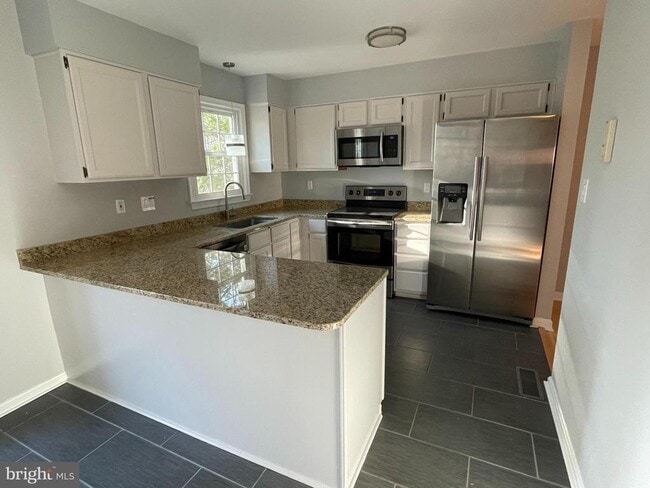 Building Photo - 1353 Templeton Pl