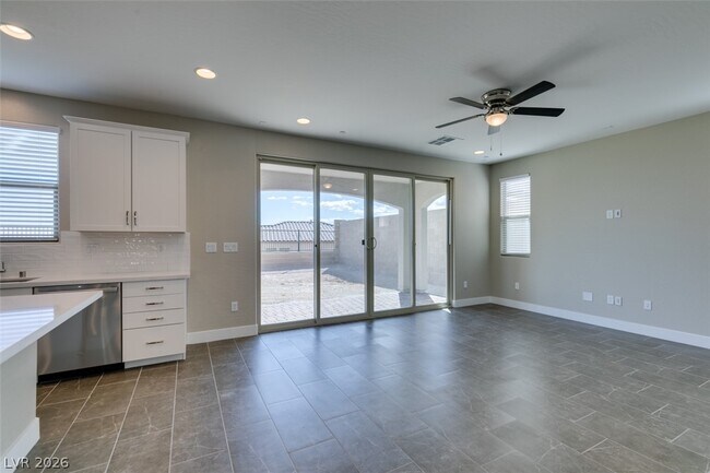 Building Photo - 11803 River Hawk Ave