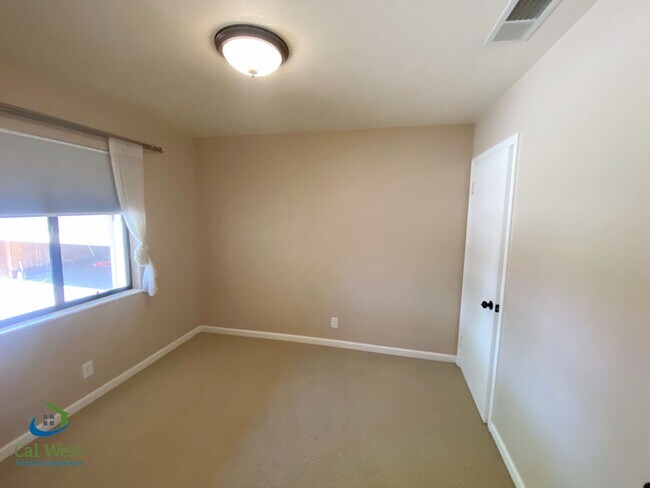 Building Photo - $5995 - Spacious 4 Bed/2 Bath Los Gatos Ho...