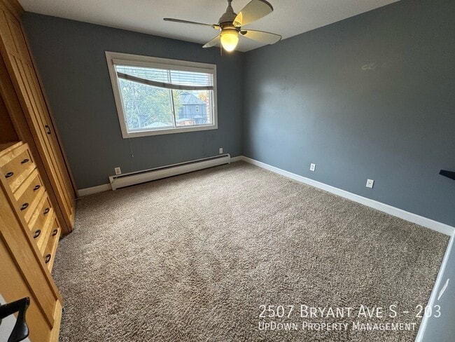 Building Photo - 2507 Bryant Ave S