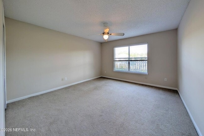 Building Photo - 12171 Basalt Dr N