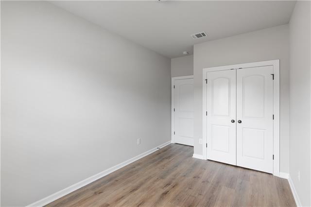 Building Photo - 45325 Riverdale Heights Rd