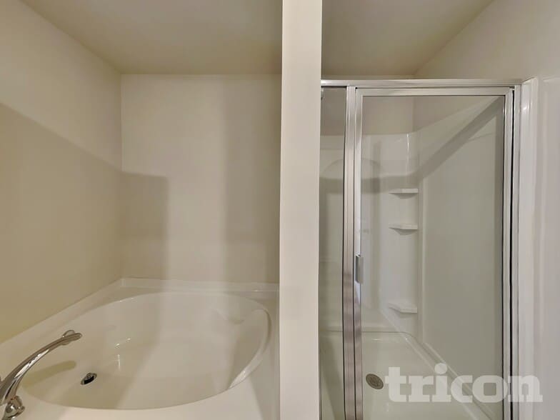 Building Photo - 264 Oliver Dr