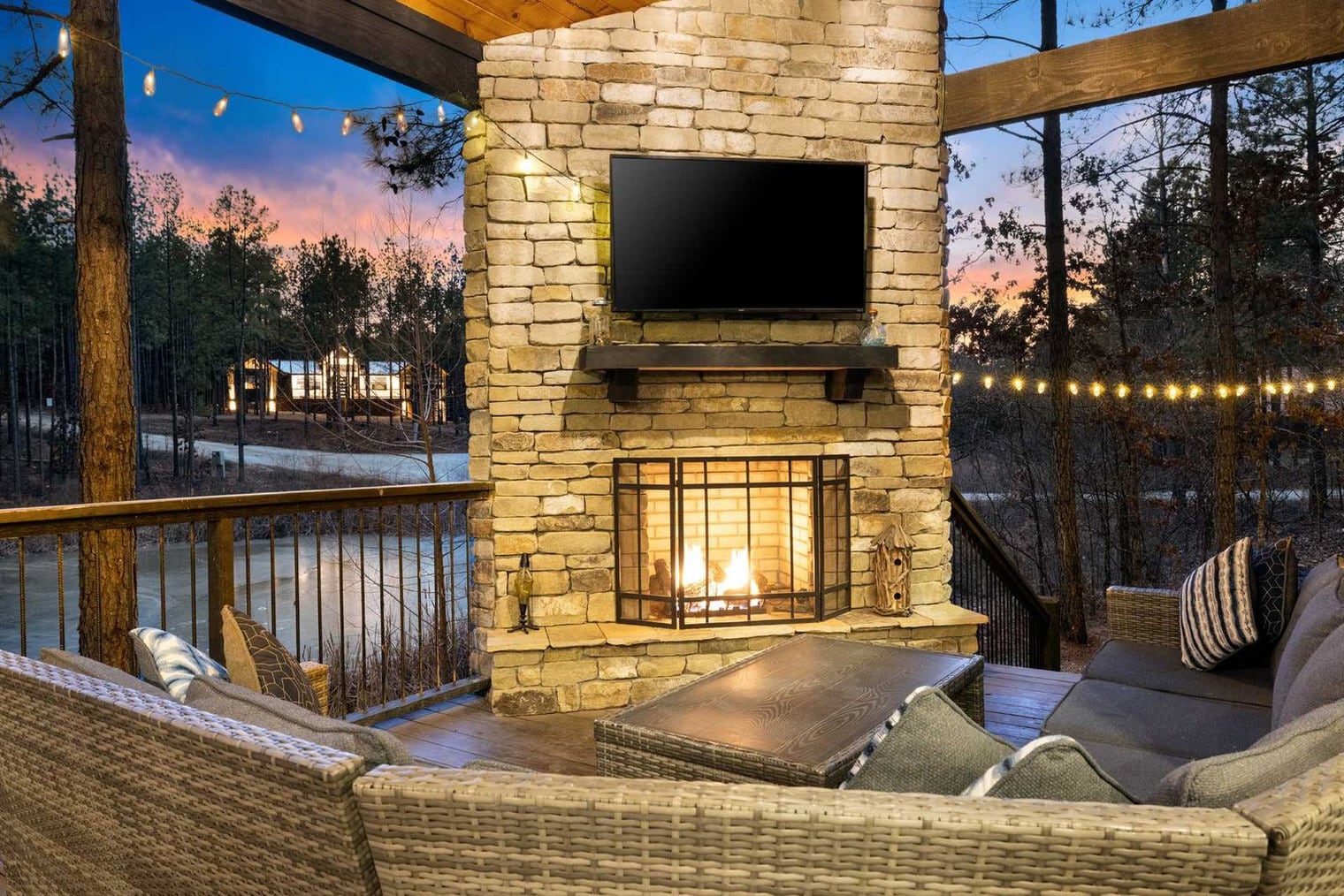 Building Photo - 222 Lost Creek Trl