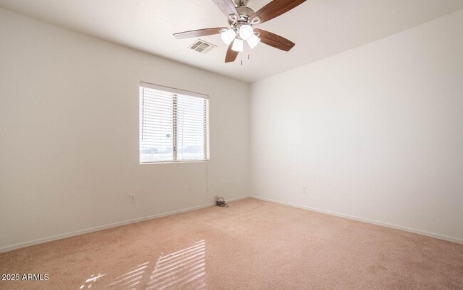 Building Photo - 37718 W Wedgewood Ave