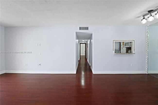 Building Photo - 13700 SW 62nd St