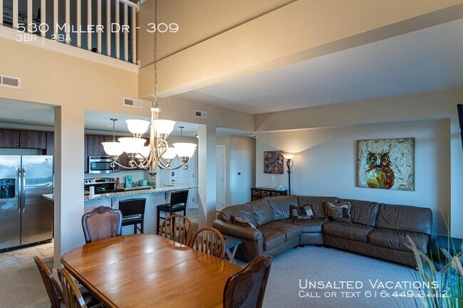 Building Photo - Grand Landing Condo