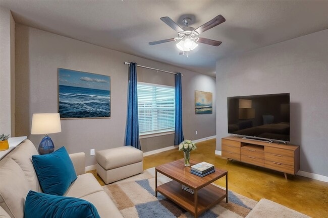 Building Photo - 209 S Baugh St