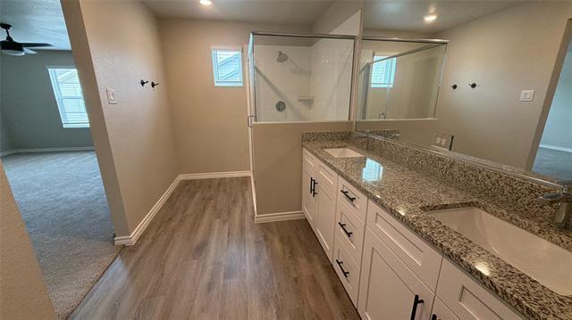 Building Photo - 909 Blossom Ln