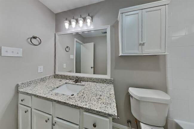 Building Photo - 4959 Sentry Woods Ln