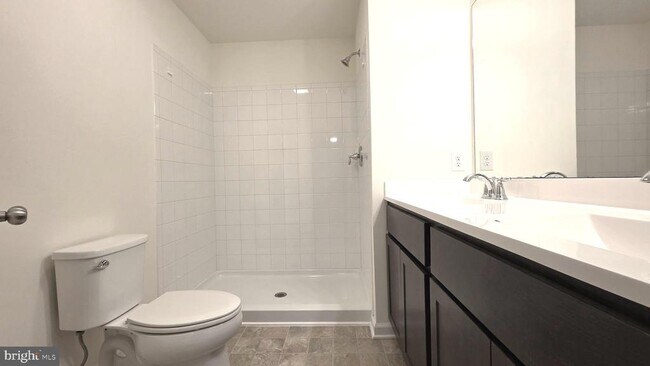 Building Photo - 115 Lexington Pl