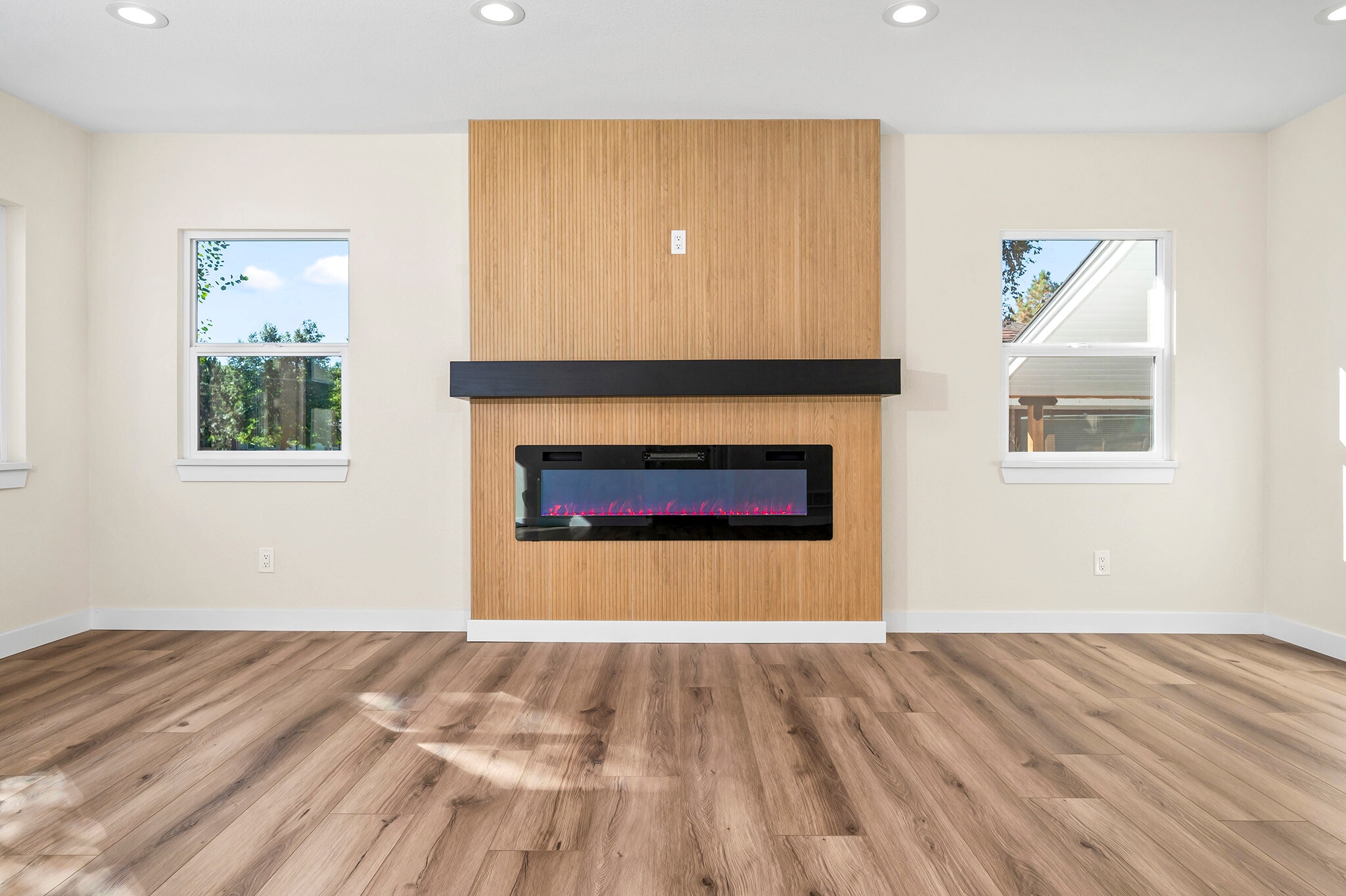 Building Photo - 2435 S Race St