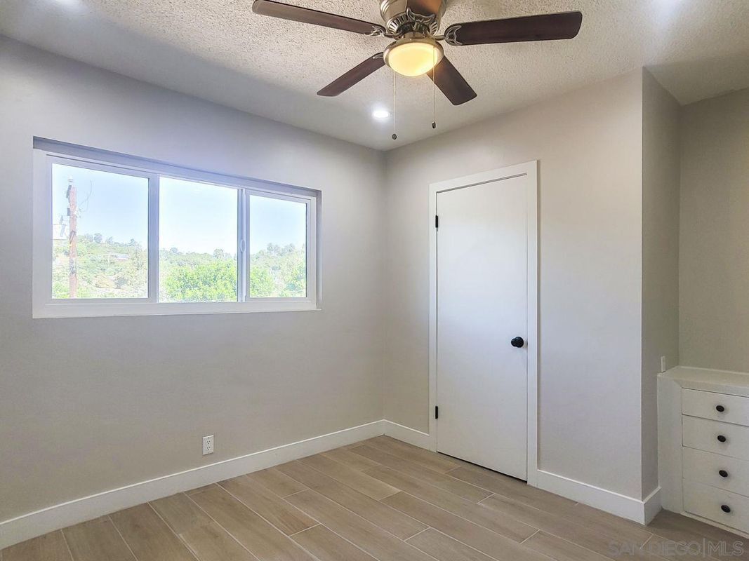 Building Photo - 151 W Hillside St