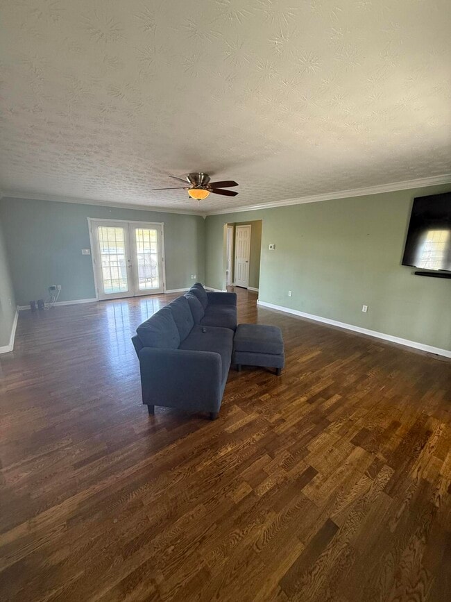 Building Photo - 426 Bryants Way