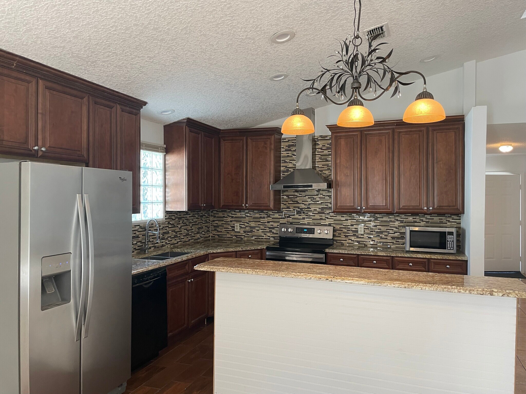 Building Photo - 1902 Ashmore Green Dr