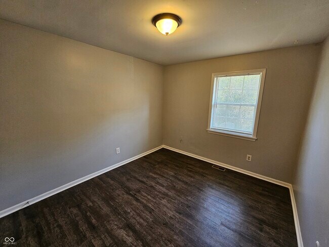 Building Photo - 6314 Commons Dr