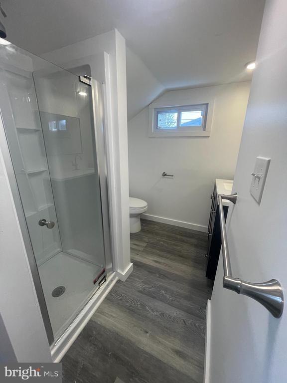 Building Photo - 25 W 33rd St