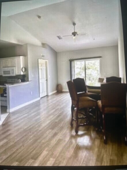 Building Photo - 3962 Mediterranea Cir