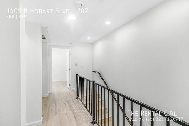 Building Photo - 1409 N Hobart Blvd
