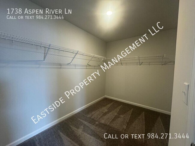 Building Photo - 1738 Aspen River Ln