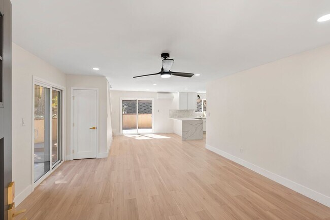 Building Photo - 3646 Curlew St