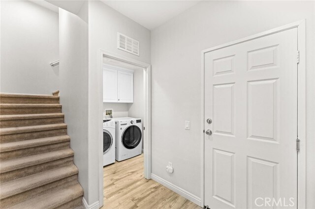 Building Photo - 64 Full Moon