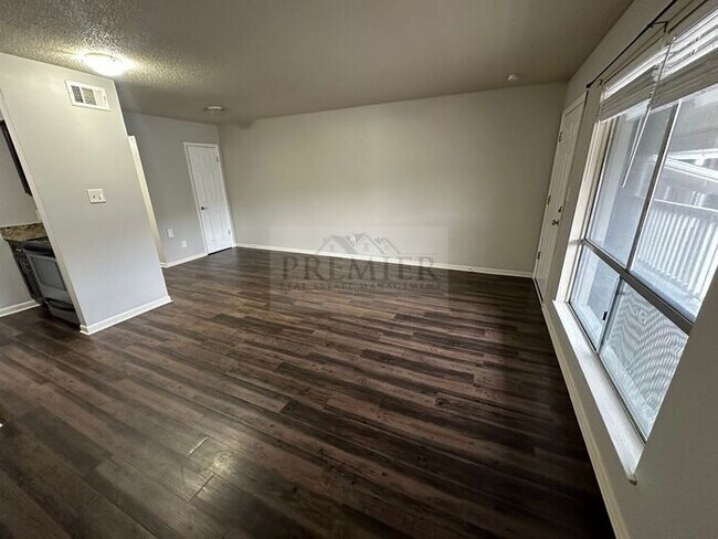 Building Photo - 6019 Barton Ave