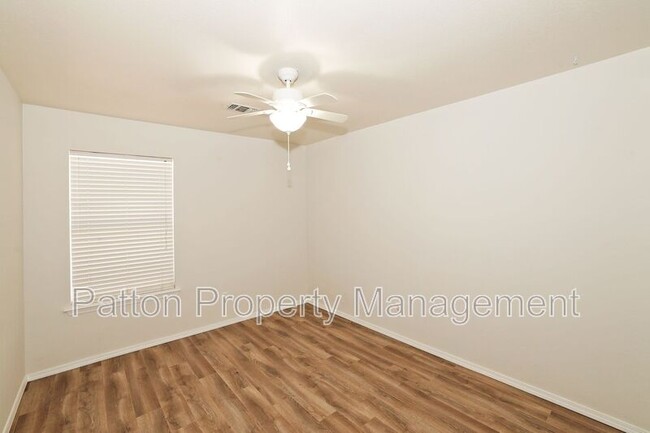 Building Photo - 6205 Janae St
