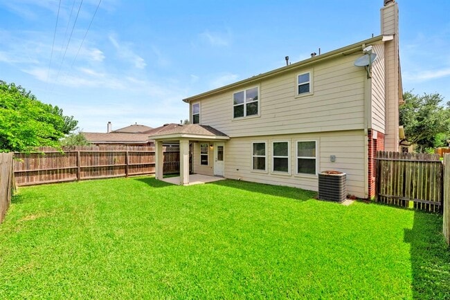 Building Photo - 3031 Lexington Lake Dr