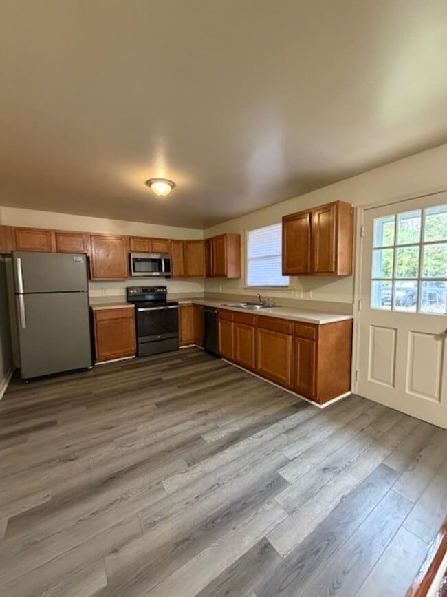 Building Photo - SINGLE FAMILY HOME IN WASHINGTON GROVE