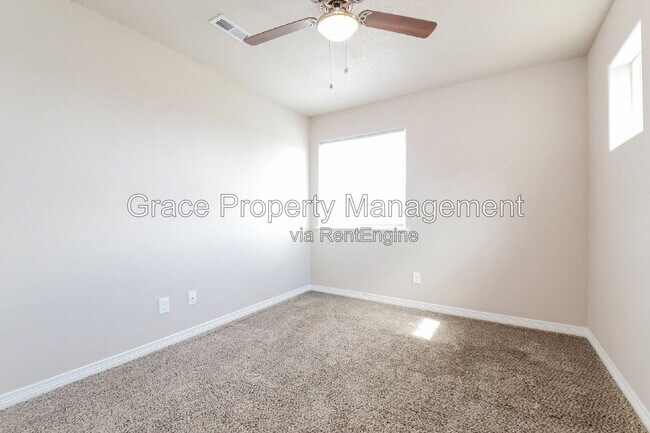 Building Photo - 6107 Kochia Ct