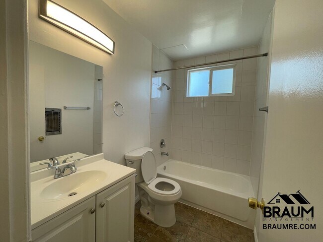 Building Photo - 19405 Haynes St