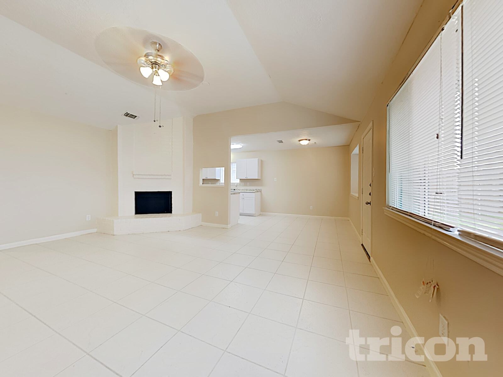 Building Photo - 3446 Edgecreek Dr