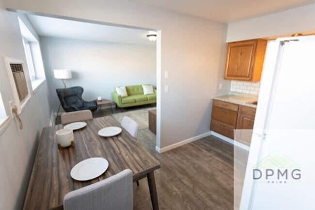 Building Photo - 2917 Harwick Dr