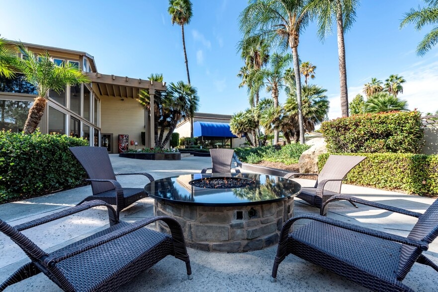 Redlands Lawn and Tennis Club 1400 Barton Rd Redlands CA 92373