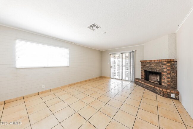 Building Photo - 5514 W Monterosa St