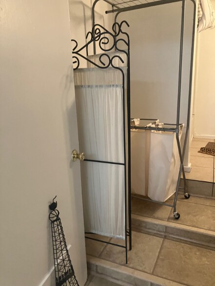 Building Photo - 192 Lubeck Rd