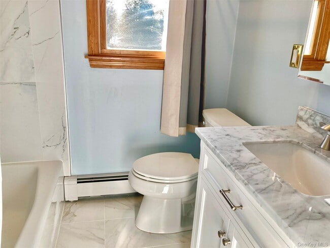 Building Photo - 12 Soundview Ave