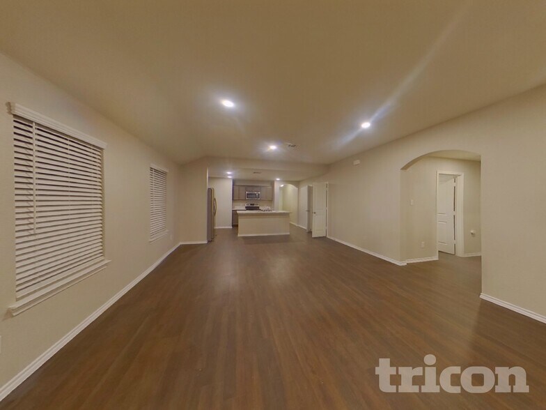 Building Photo - 3417 Doris Dr