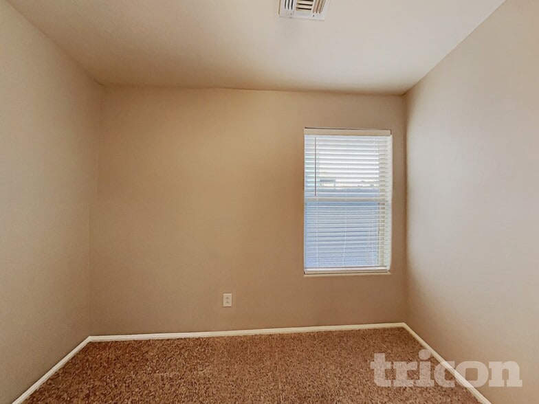 Building Photo - 41265 W Walker Wy